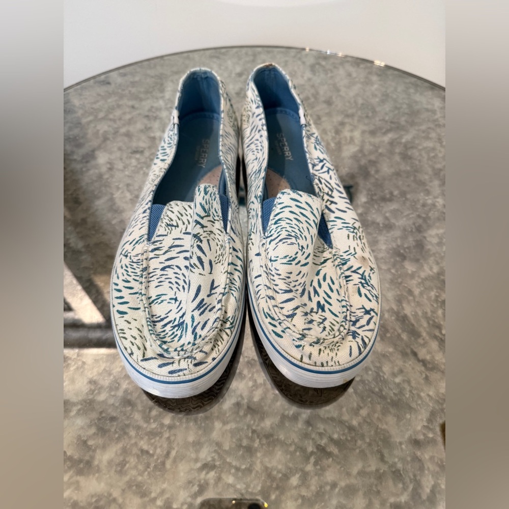 Sperry White and Blue Patterned Loafers Size 11